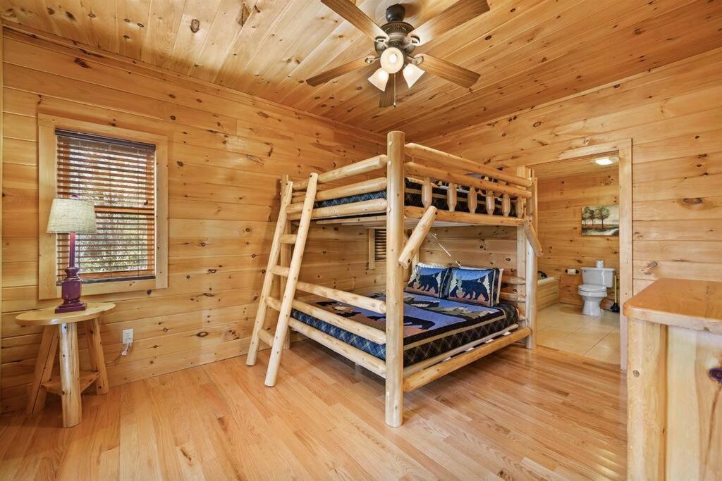 Spacious Smokies Cabin - Hot Tub With Mountain Views Gatlinburg Exterior photo