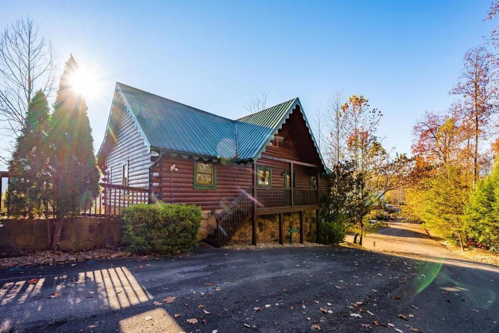 Spacious Smokies Cabin - Hot Tub With Mountain Views Gatlinburg Exterior photo
